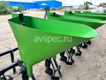 Чеснокосажалка (сеялка чеснока) шестирядная
