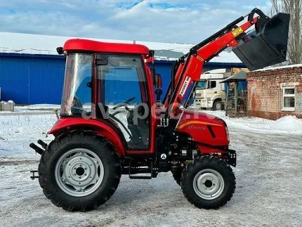 Трактор Dongfeng DF-404C G2 с кабиной с фронтальным погрузчиком
